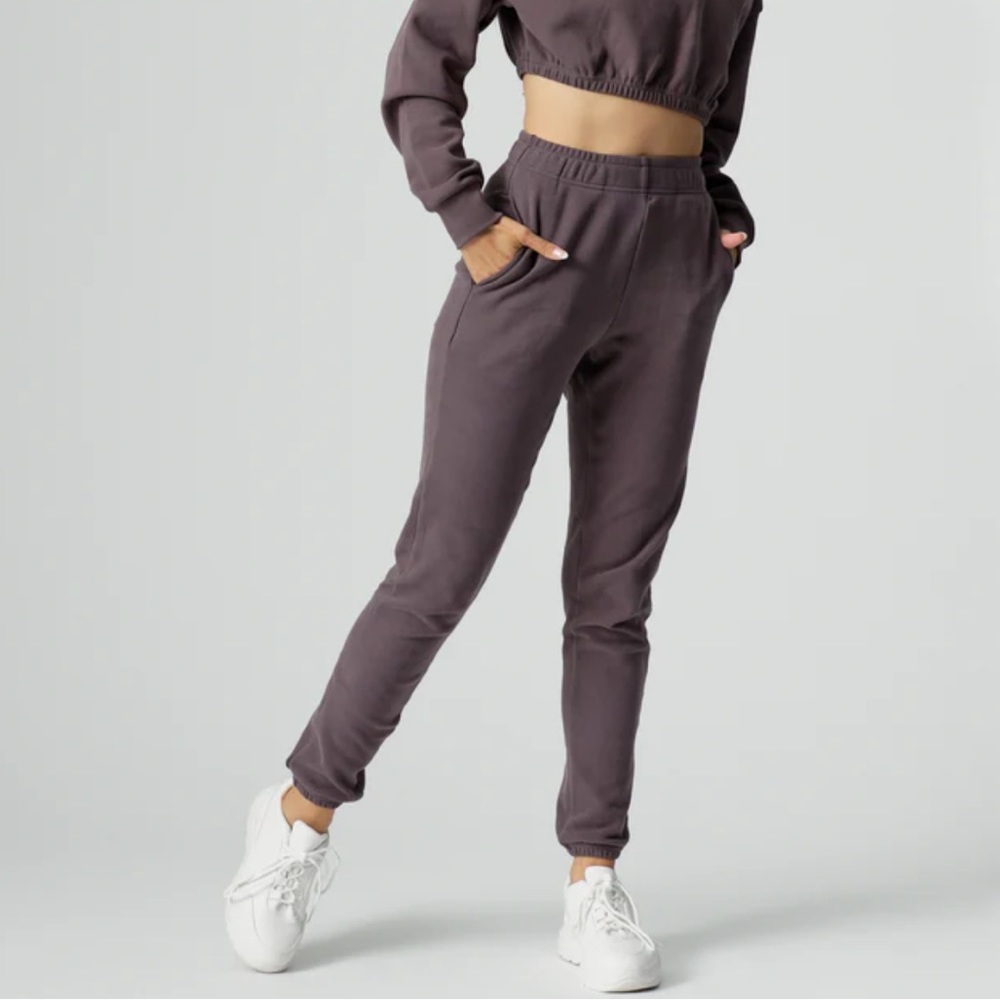 NWOT Buffbunny Cloud Jogger